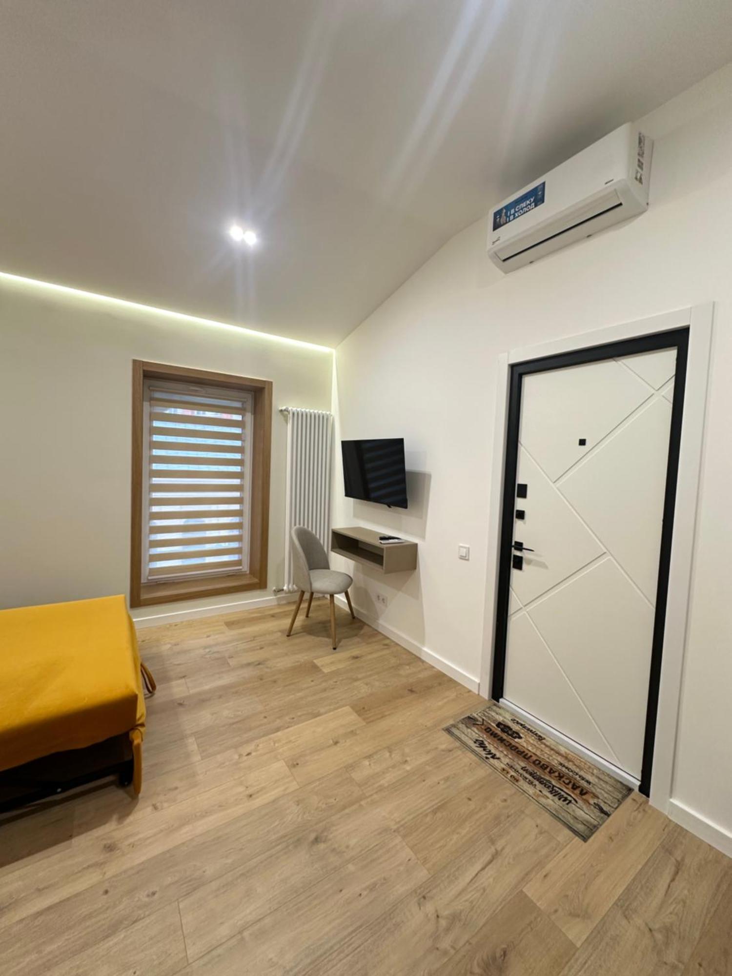 Apartment Suite Mukachevo Exterior foto