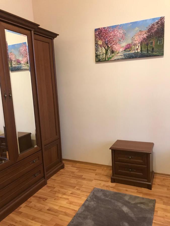Apartment Suite Mukachevo Exterior foto